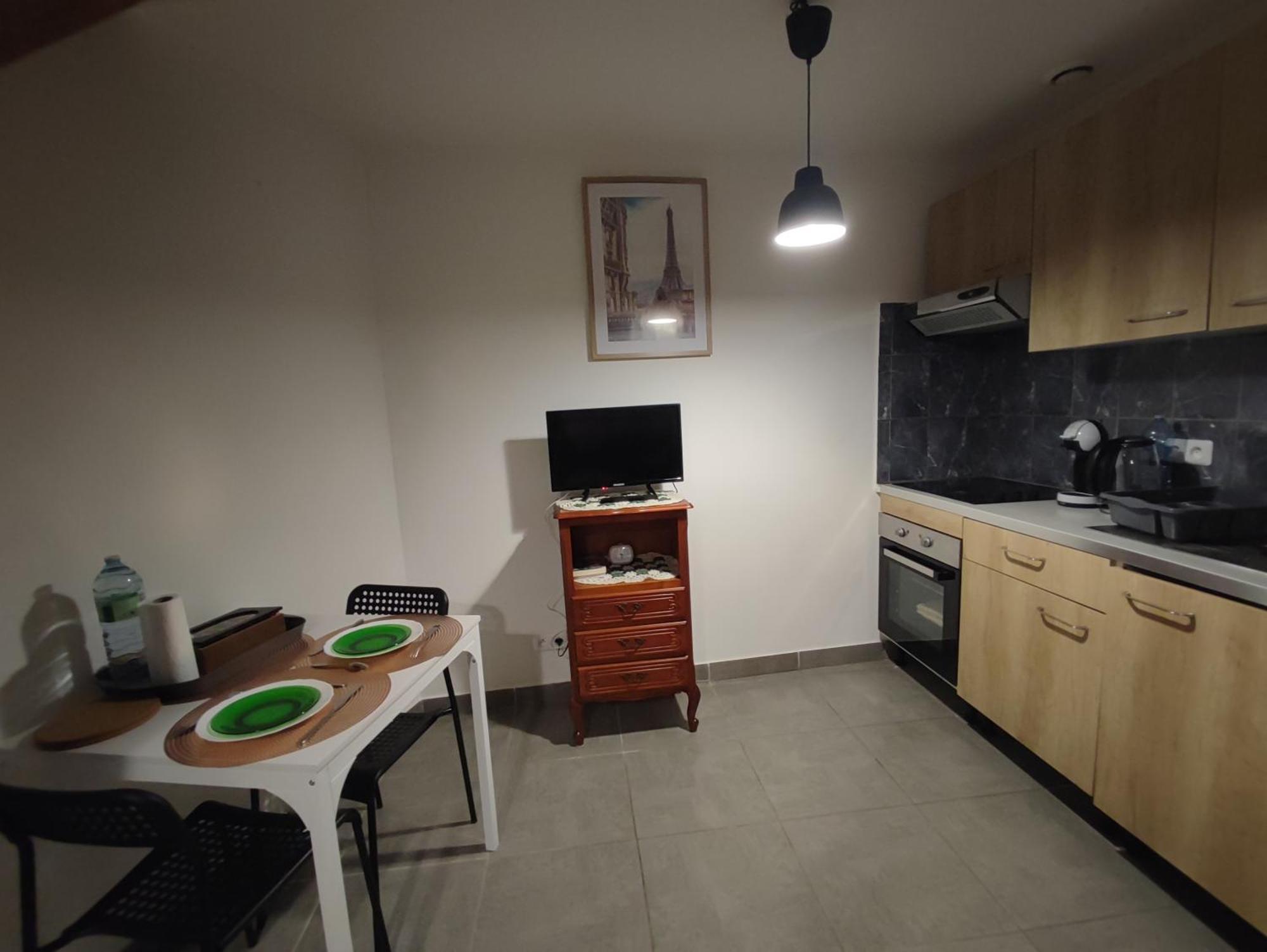 Le Calme Apartment บัวร์ ภายนอก รูปภาพ