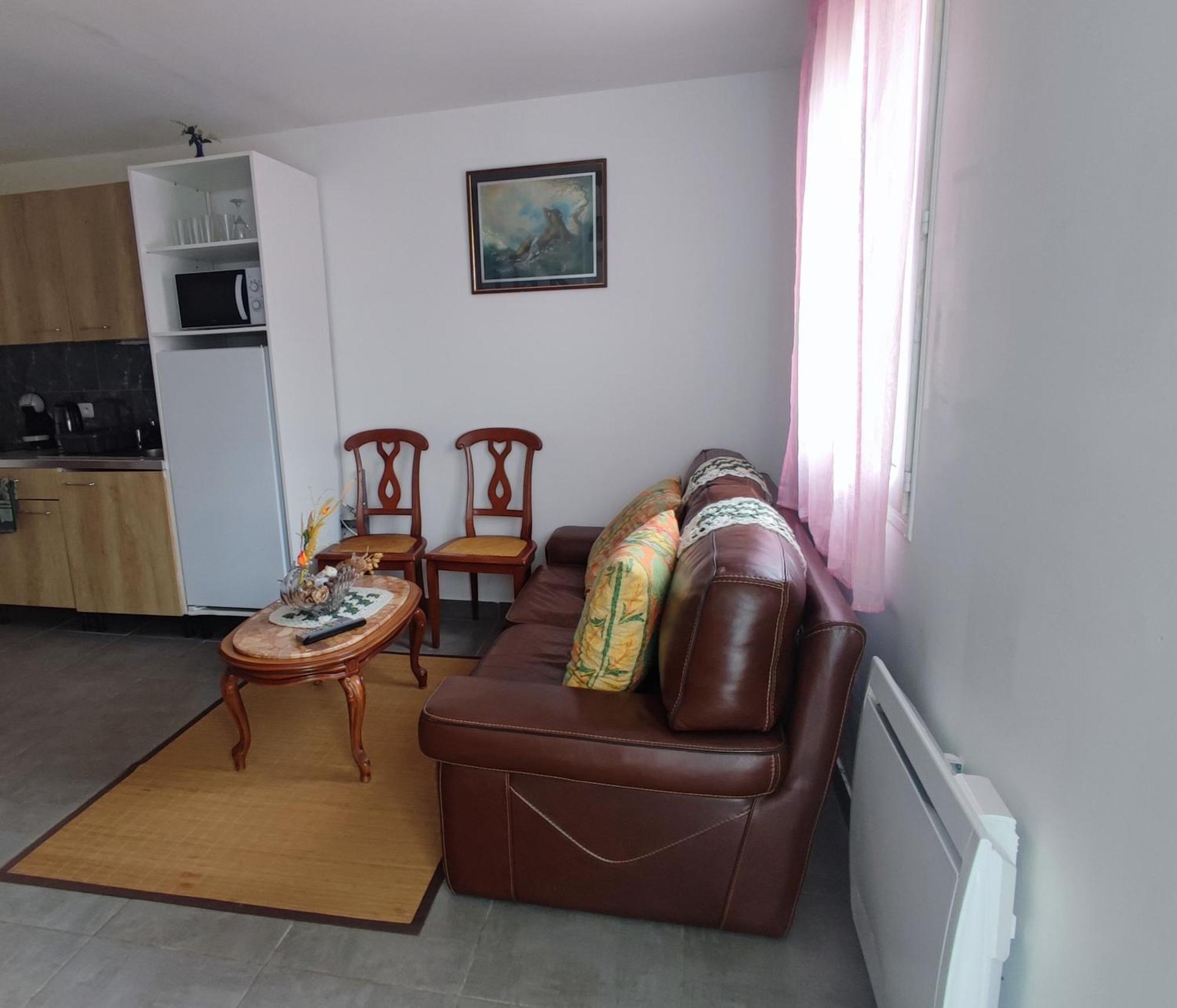 Le Calme Apartment บัวร์ ภายนอก รูปภาพ
